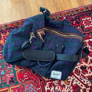 Herschel duffel bag plaid with shoe compartment